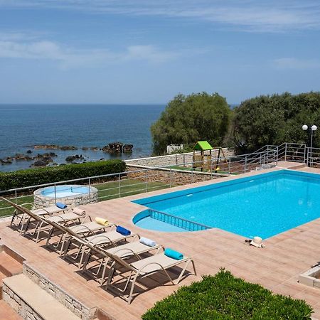 Beachfront Family Villa Katerina With Private Pool, Playground, Bbq & Amazing Sea Views! Petres  Eksteriør billede