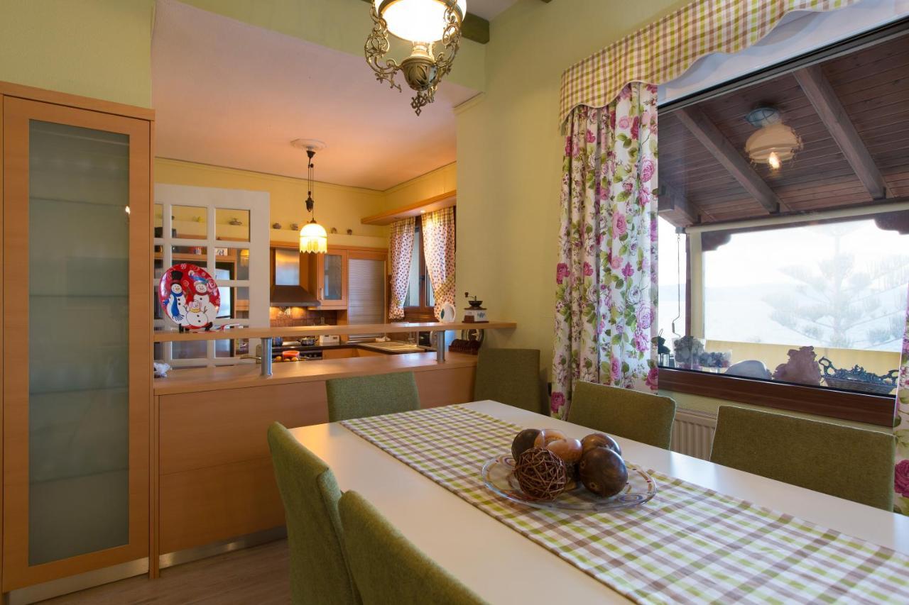 Beachfront Family Villa Katerina With Private Pool, Playground, Bbq & Amazing Sea Views! Petres  Eksteriør billede
