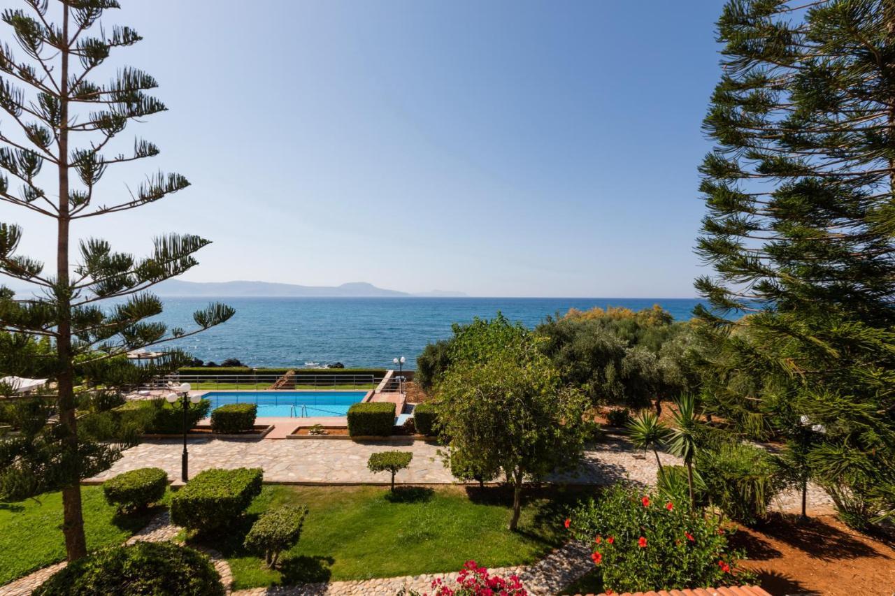Beachfront Family Villa Katerina With Private Pool, Playground, Bbq & Amazing Sea Views! Petres  Eksteriør billede