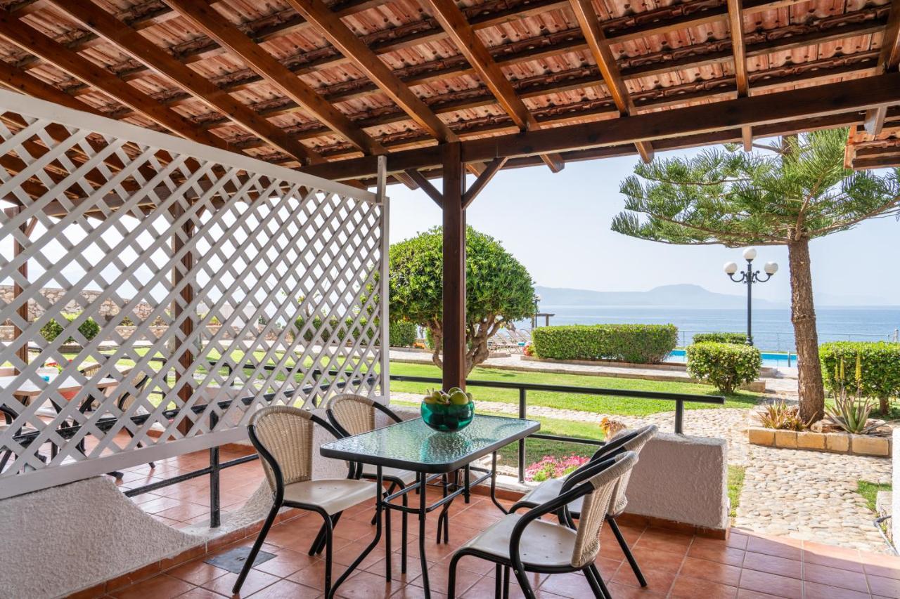 Beachfront Family Villa Katerina With Private Pool, Playground, Bbq & Amazing Sea Views! Petres  Eksteriør billede
