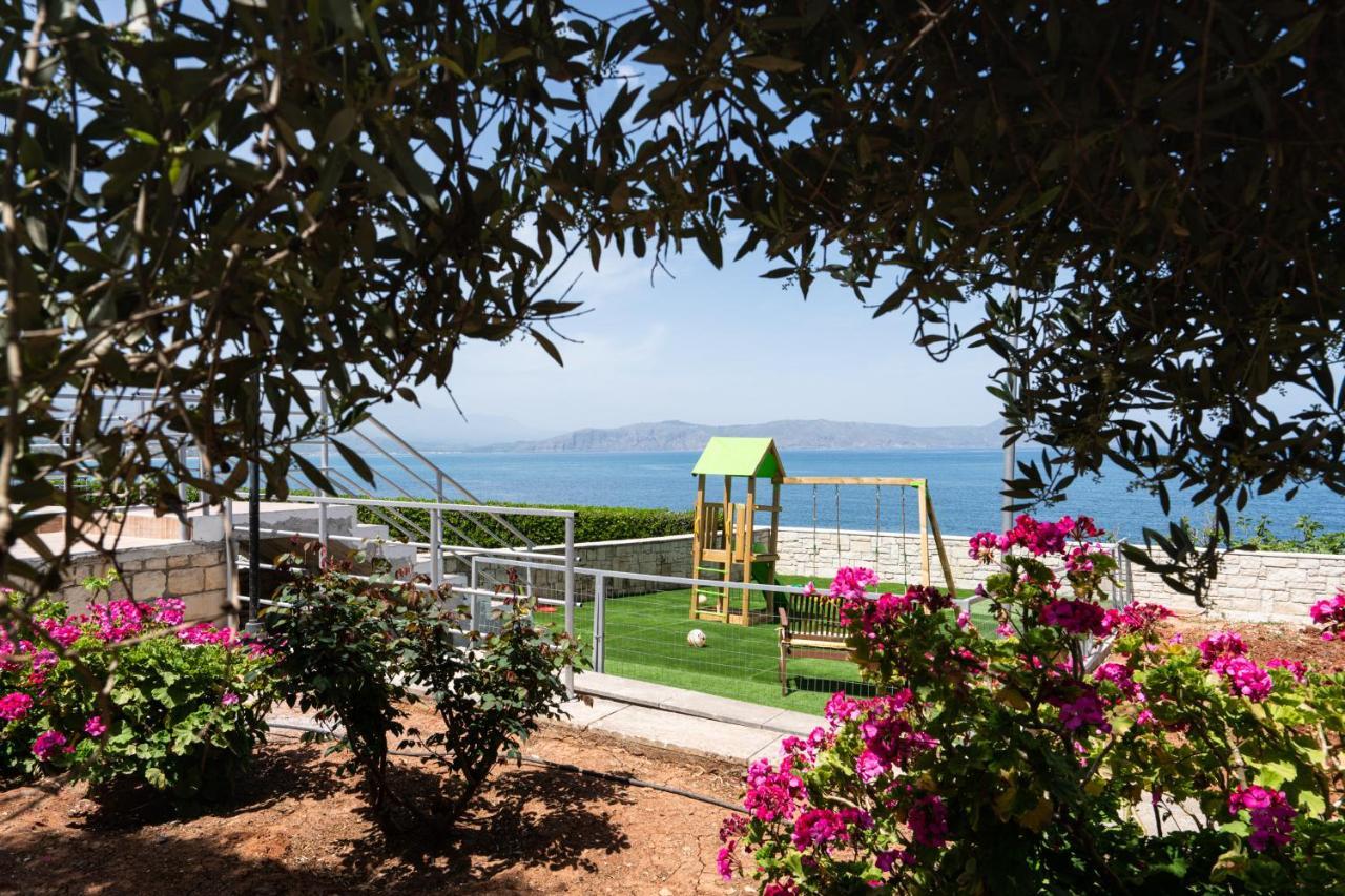 Beachfront Family Villa Katerina With Private Pool, Playground, Bbq & Amazing Sea Views! Petres  Eksteriør billede