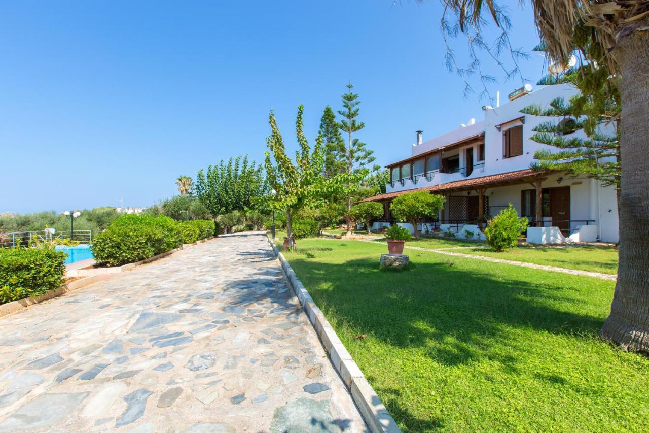 Beachfront Family Villa Katerina With Private Pool, Playground, Bbq & Amazing Sea Views! Petres  Eksteriør billede