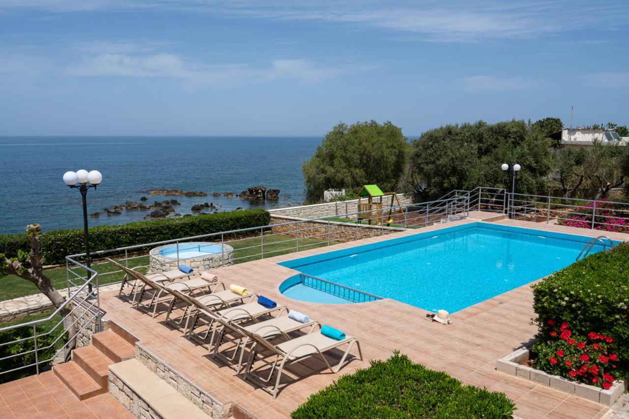 Beachfront Family Villa Katerina With Private Pool, Playground, Bbq & Amazing Sea Views! Petres  Eksteriør billede